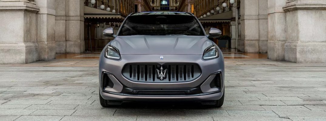 The front grille of a silver 2025 Maserati Grecale Folgore.